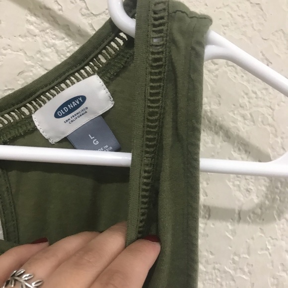 Old navy tank - Picture 3 of 4